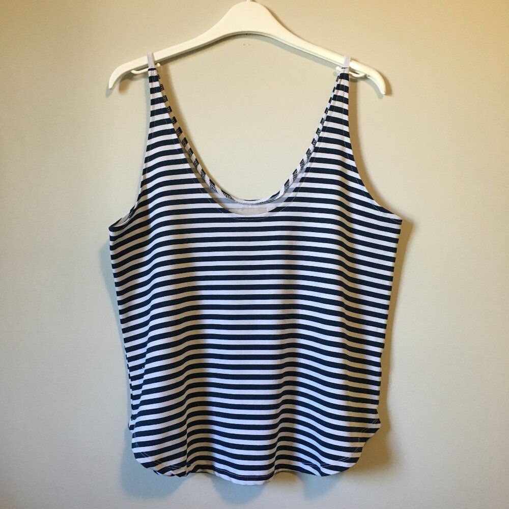 Melissa & Marley Beach House Nautical Navy White Sailor Stripe Tank L